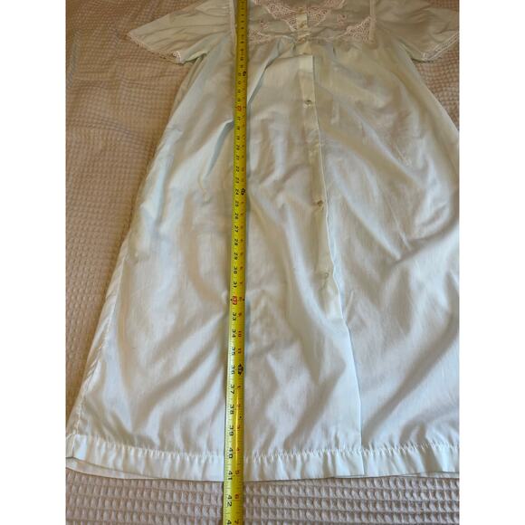 VTG Vanity Fair Light Mint Floral Embroidered W/ Lace Trim Nightgown Mumu Small - Picture 6 of 9